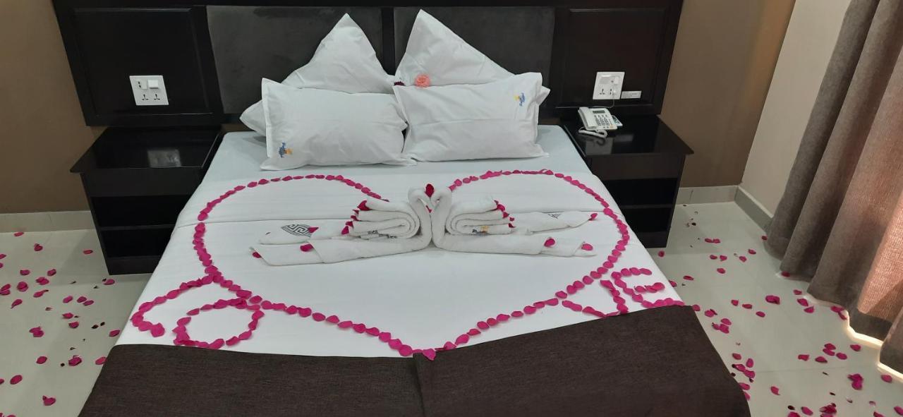 Palm Kalash Hotel Лусака Екстериор снимка