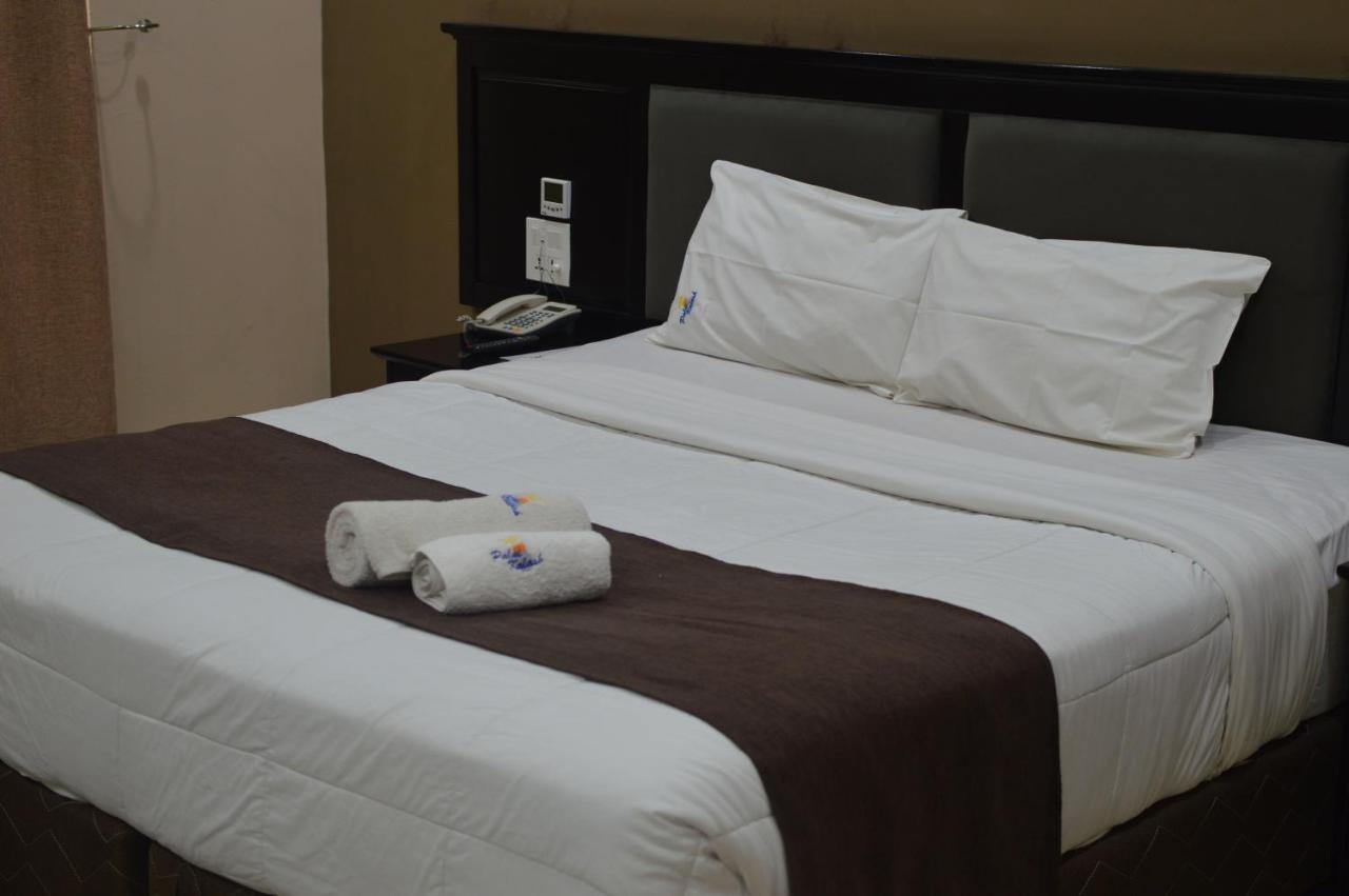 Palm Kalash Hotel Лусака Екстериор снимка