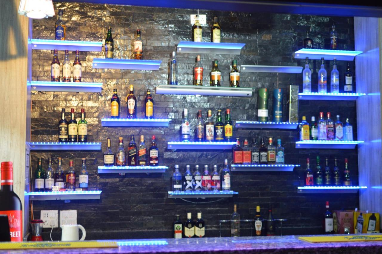 Palm Kalash Hotel Лусака Екстериор снимка